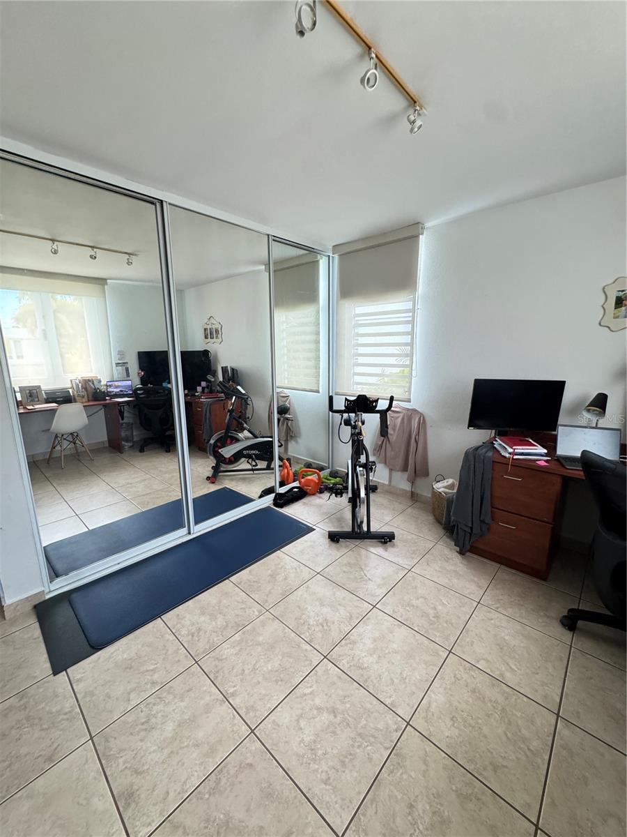 PASEO LOS CORALES I - Residential