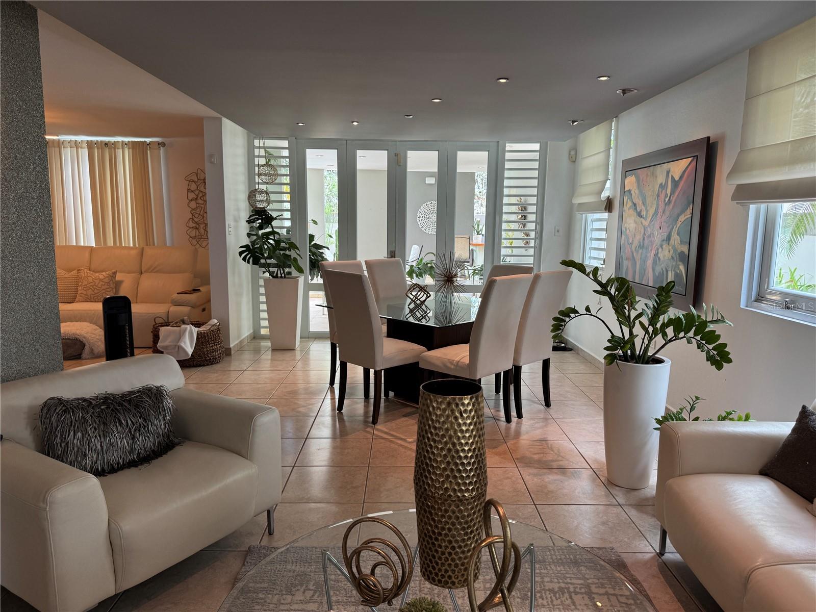 PASEO LOS CORALES I - Residential