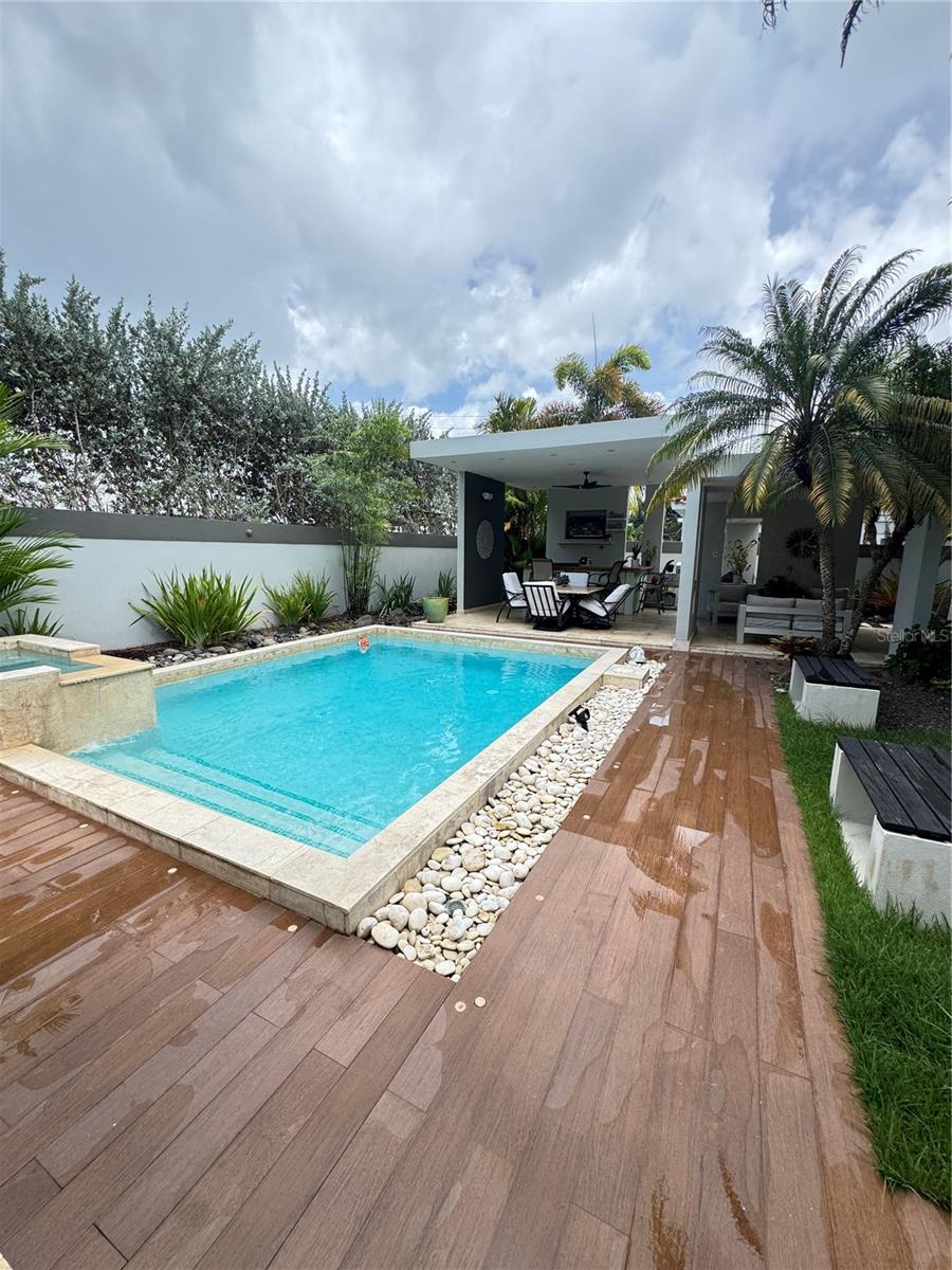PASEO LOS CORALES I - Residential