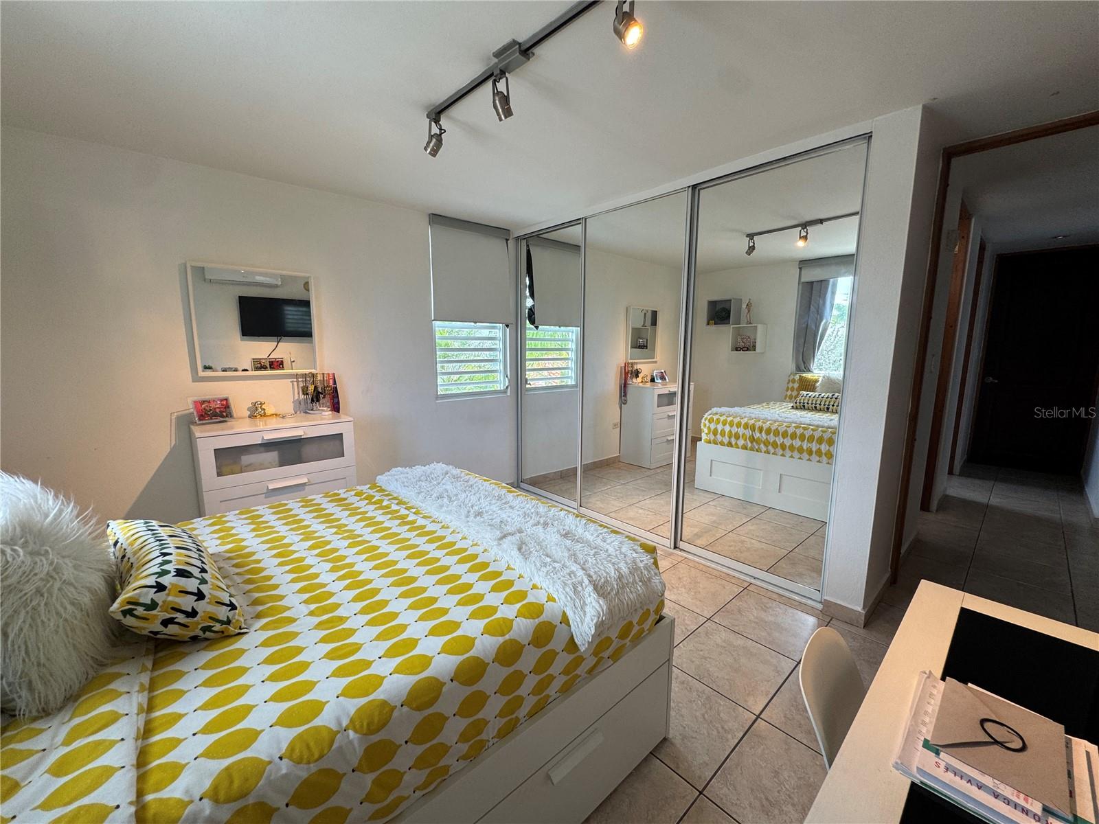 PASEO LOS CORALES I - Residential