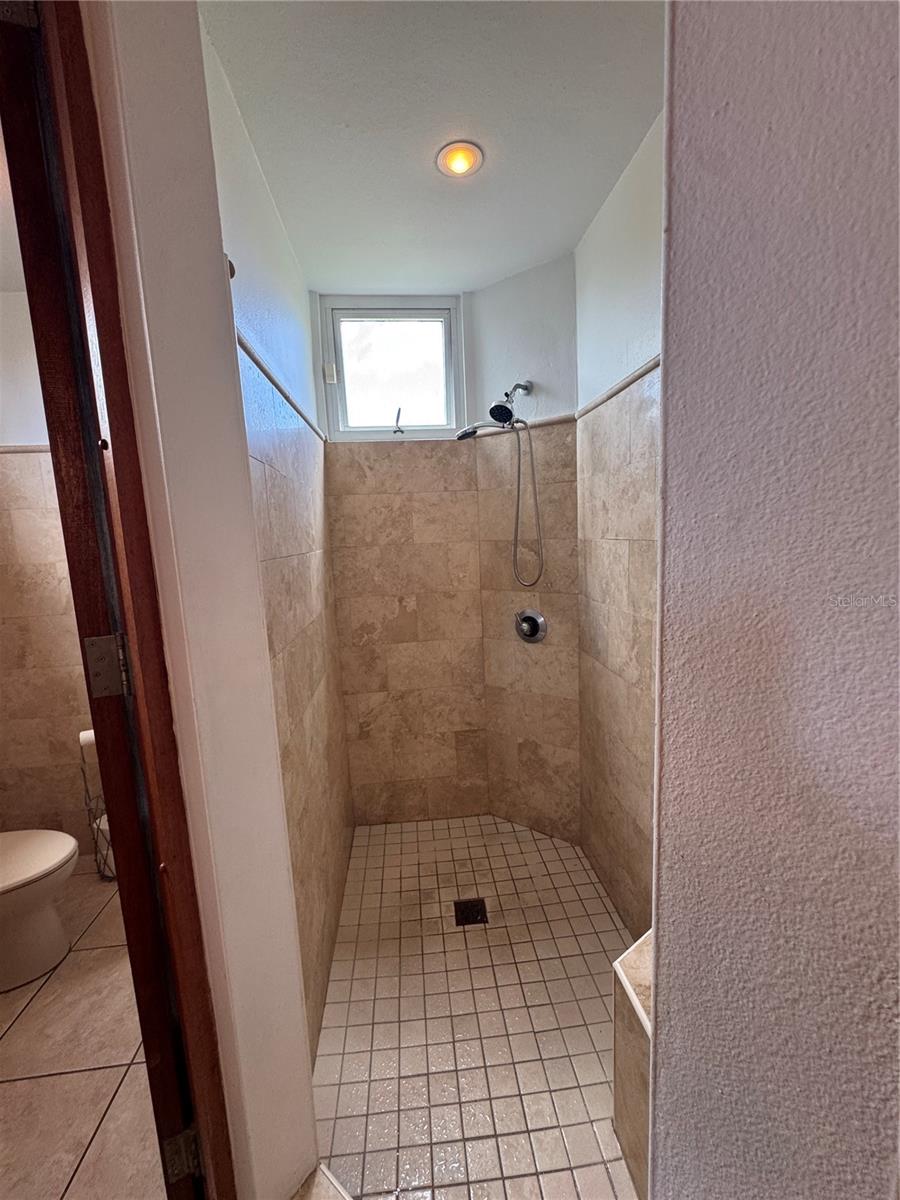 PASEO LOS CORALES I - Residential