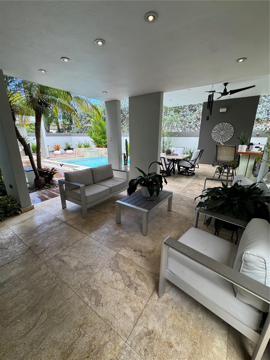 PASEO LOS CORALES I - Residential