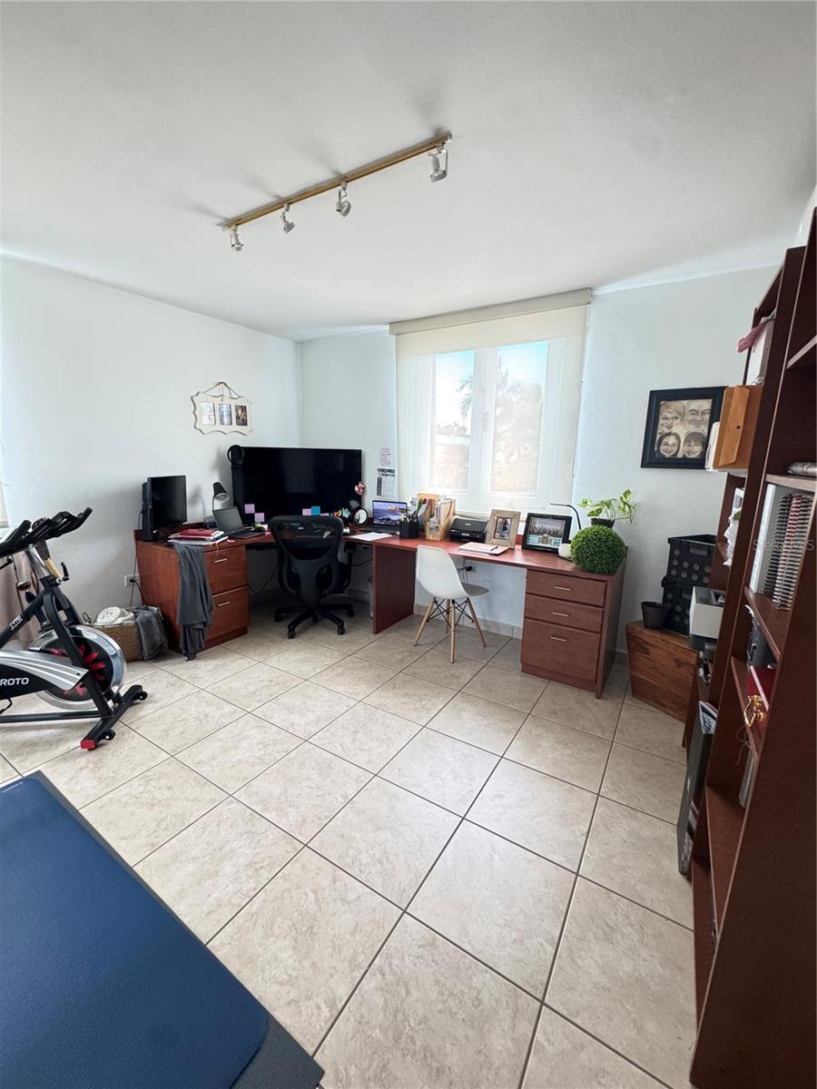 PASEO LOS CORALES I - Residential