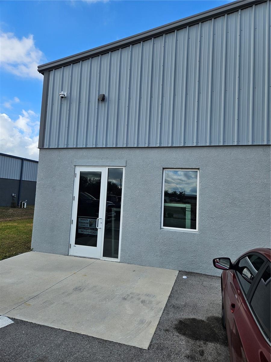 CENTRE PARK INDUST PH 1 - Commercial Sale