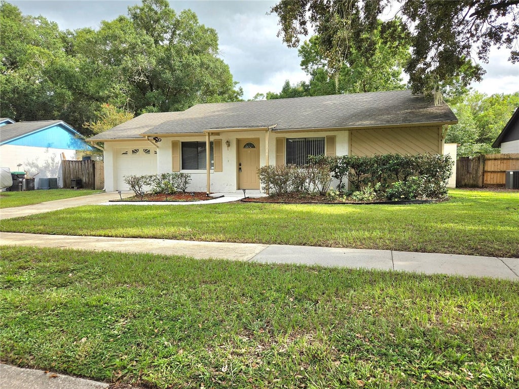 Photo of 3334 Sassafras Court, Orlando, FL 32810 (MLS # O6437921)