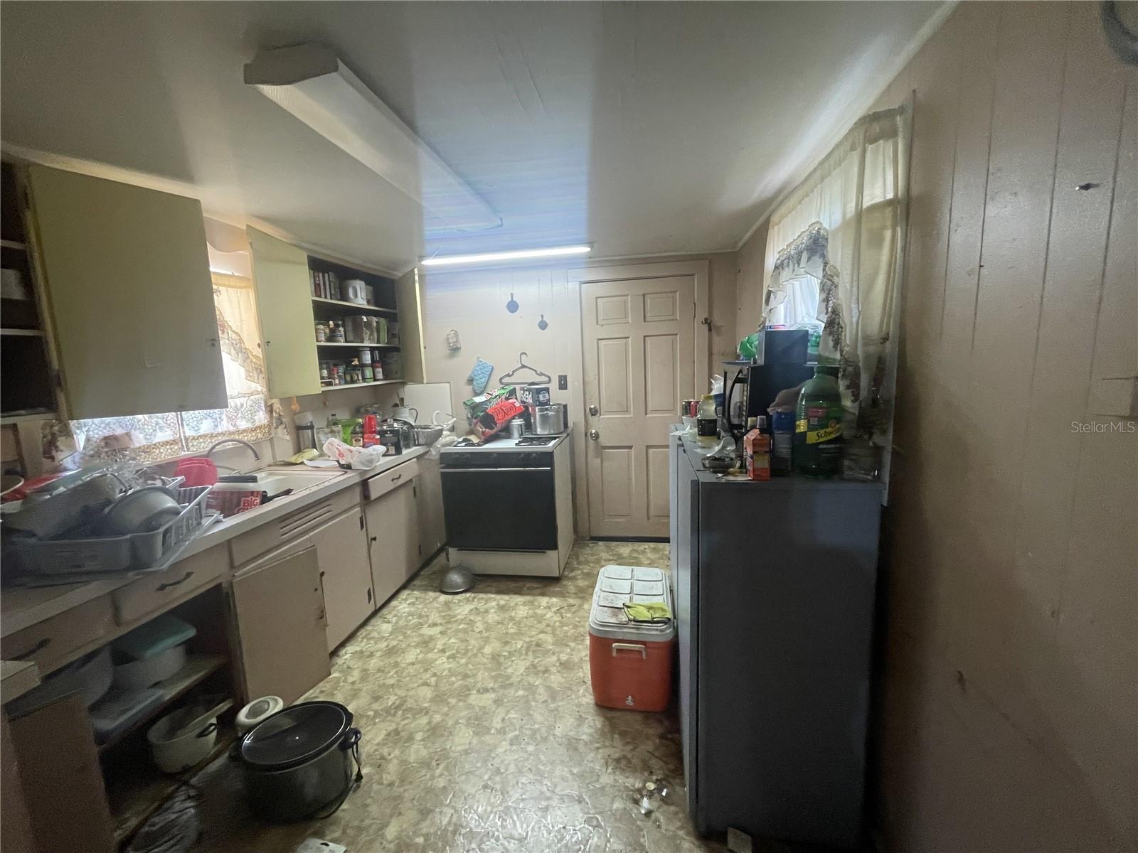 LAWNDALE - Residential