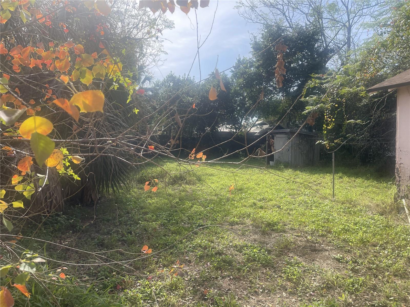 LAWNDALE - Residential