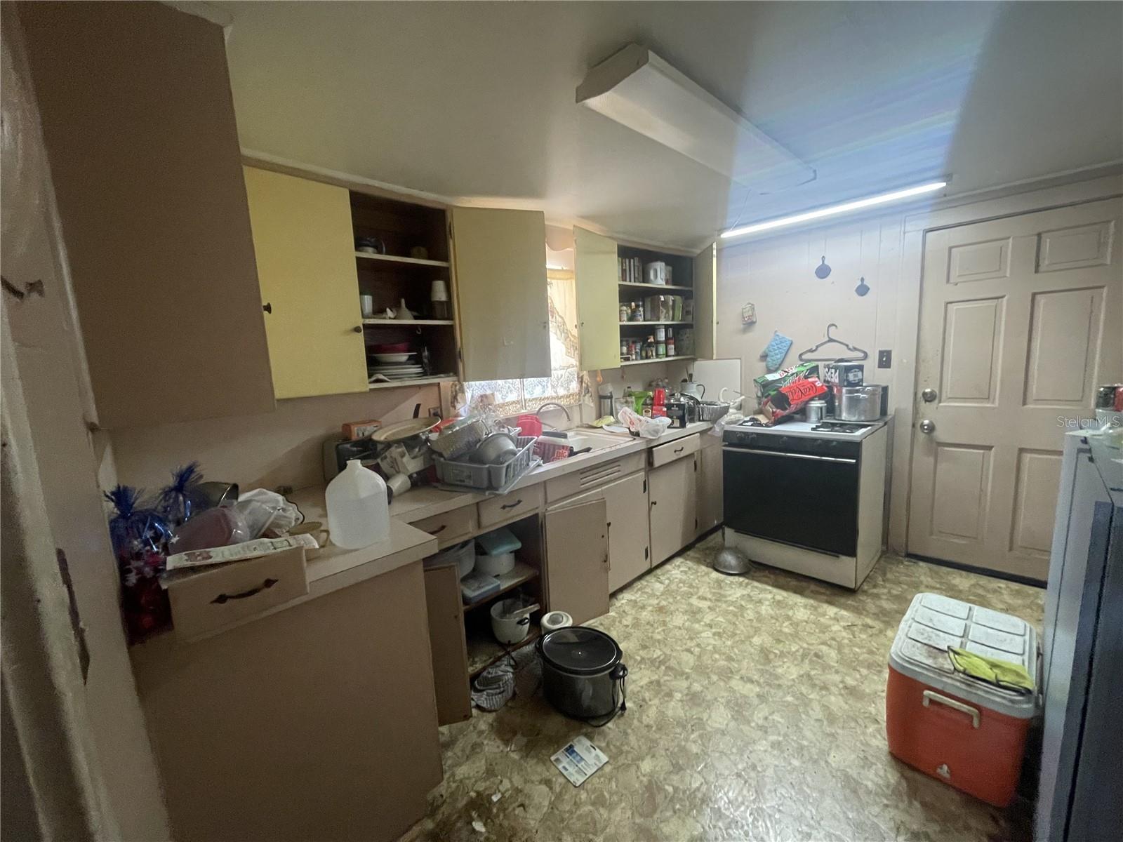 LAWNDALE - Residential