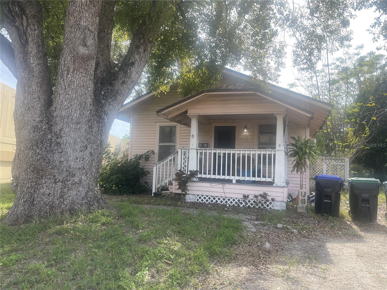 LAWNDALE - Residential