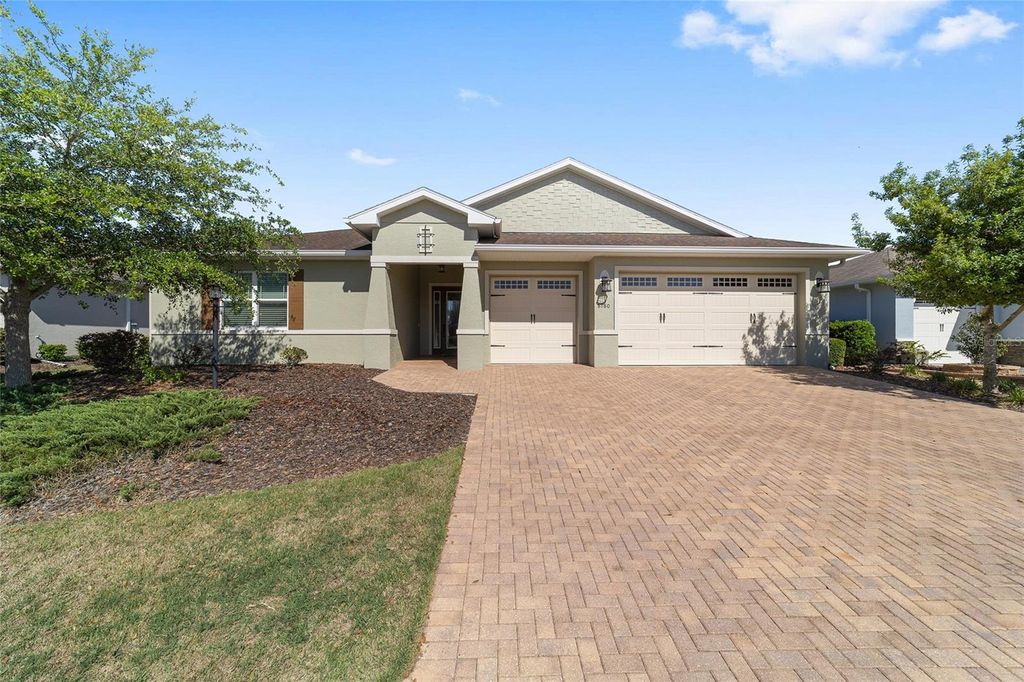 Photo of 8780 SW 93rd Circle, Ocala, FL 34481 (MLS # OM722919)