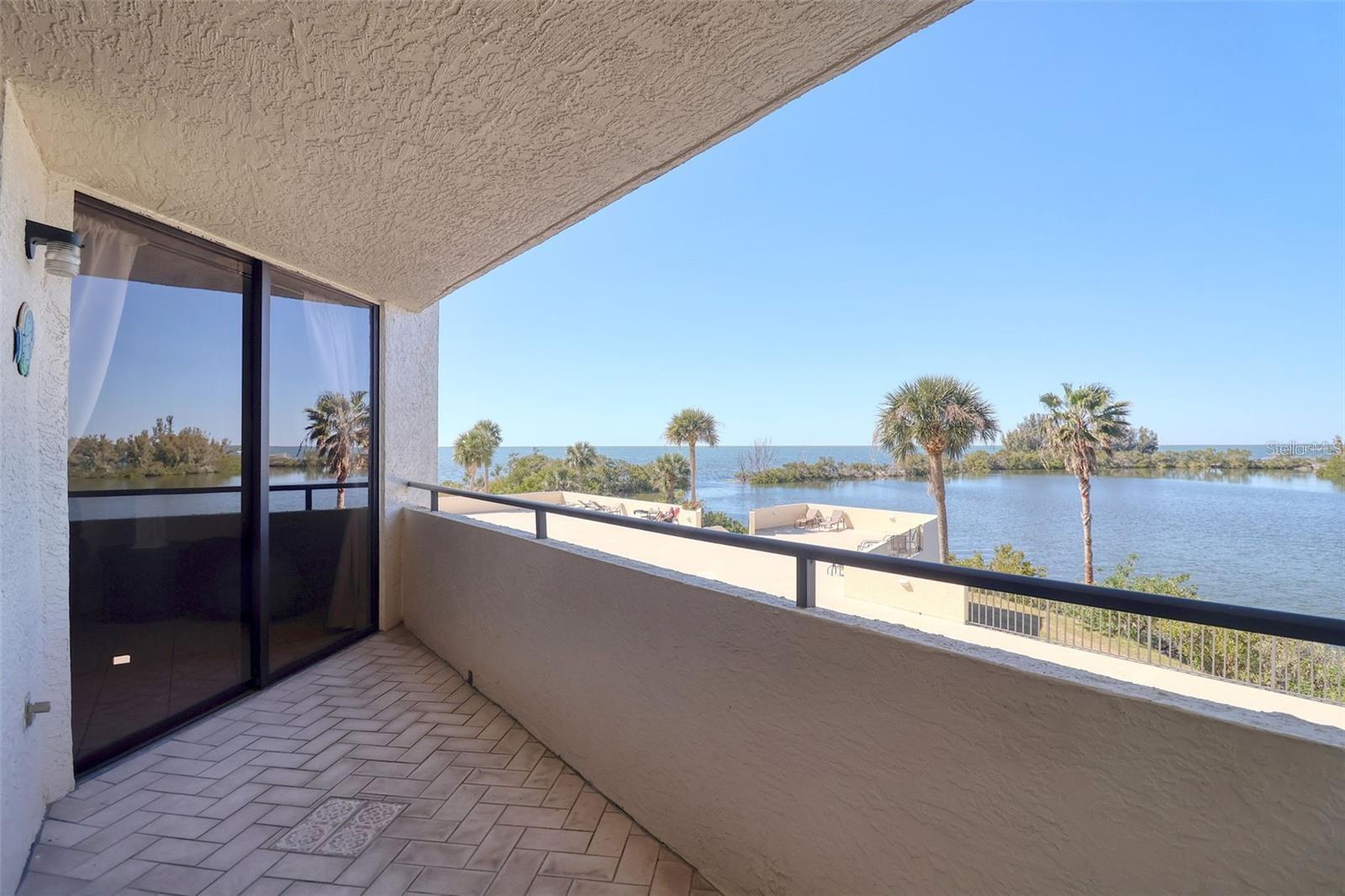 GULF ISLAND BEACH TENNIS - Residential