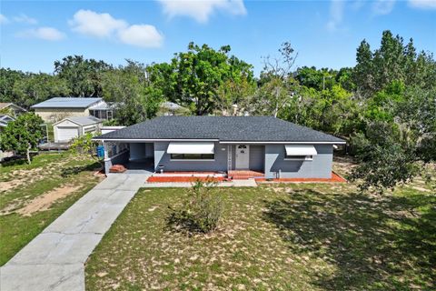 Photo of 715 Wildabon Avenue, Lake Wales, FL 33853 (MLS # L4956597)