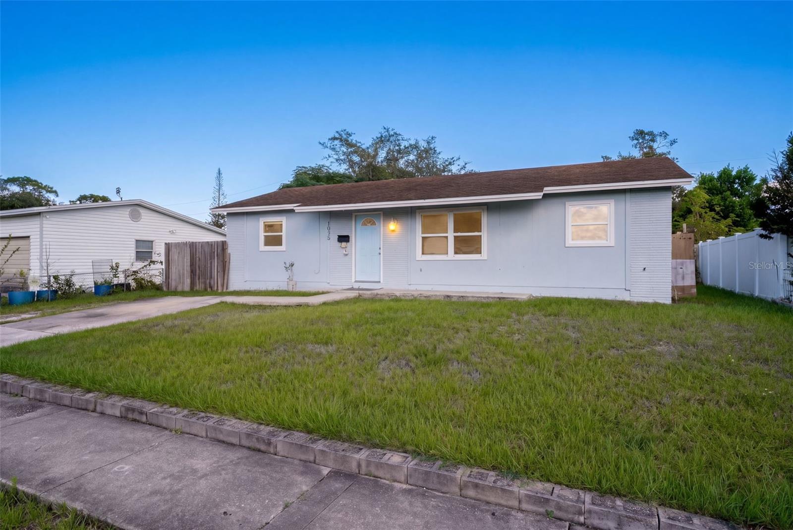 1075 TIMBERLANE TRAIL