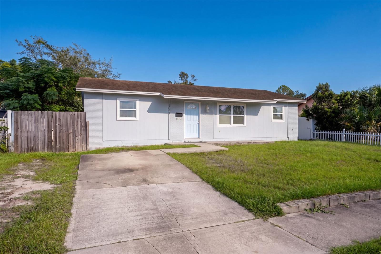 1075 TIMBERLANE TRAIL