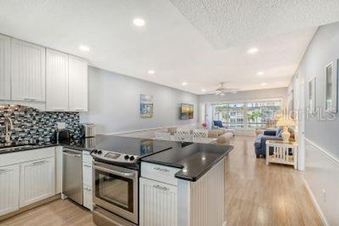 A home in LONGBOAT KEY