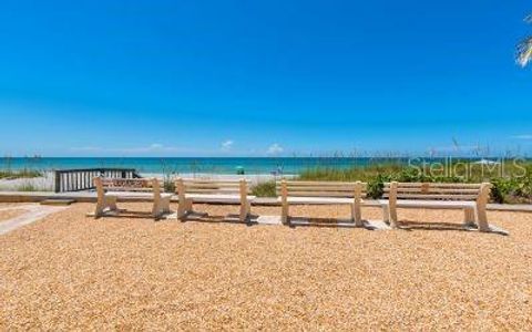 A home in LONGBOAT KEY