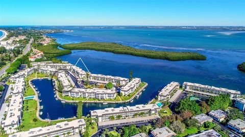 A home in LONGBOAT KEY