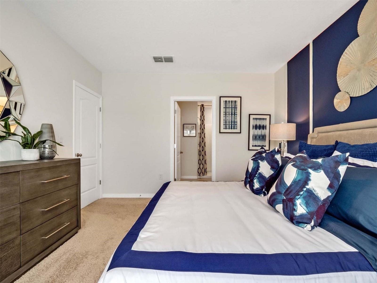 2222 LAKE PRESERVE CIRCLE