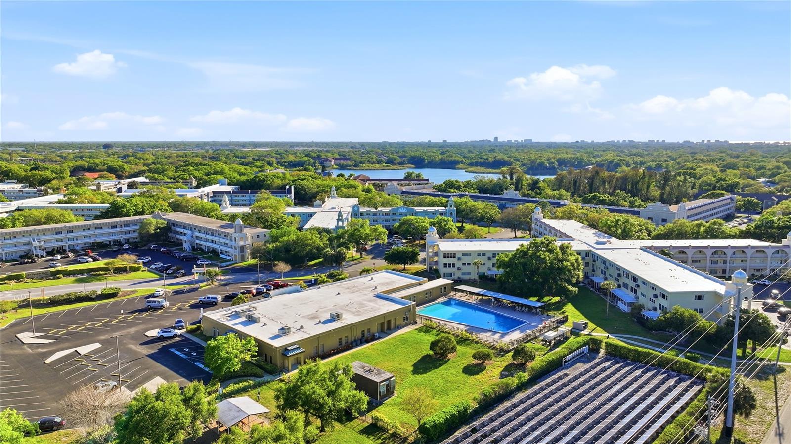 ON TOP OF THE WORLD - Residential