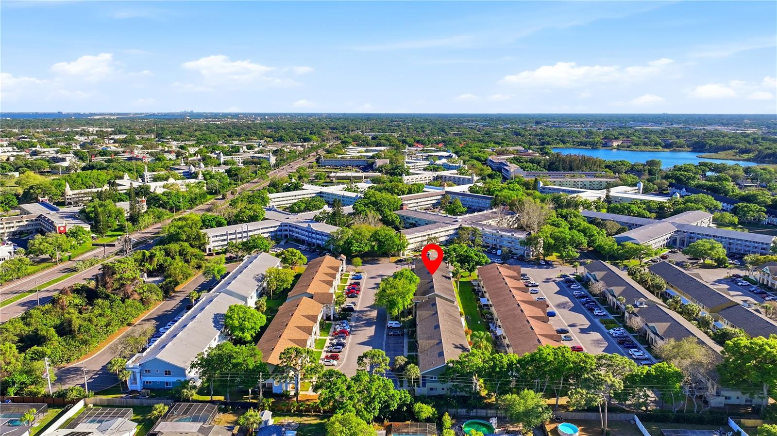 ON TOP OF THE WORLD - Residential