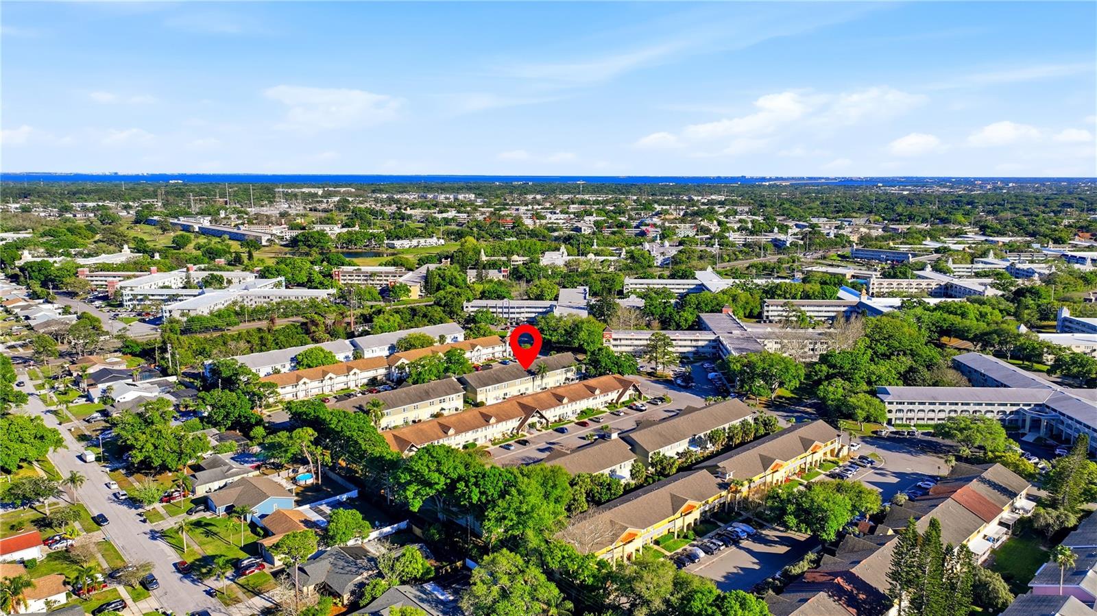 ON TOP OF THE WORLD - Residential