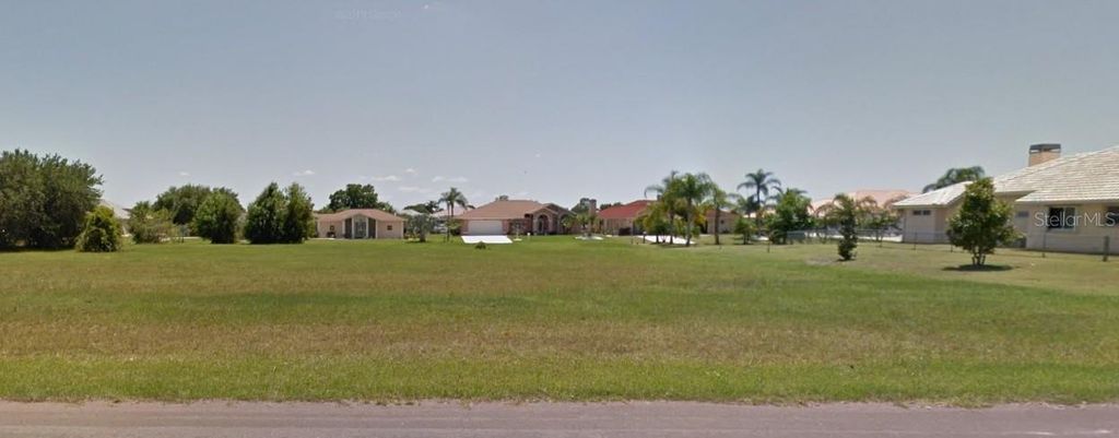Photo of 11663 SW Dallas Drive N, Lake Suzy, FL 34269 (MLS # C7522233)
