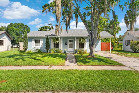 Photo of 5614 Carris Court, Orlando, FL 32810 (MLS # O6328125) Photo of 5614 Carris Court, Orlando, FL 32810 (MLS # O6328125)