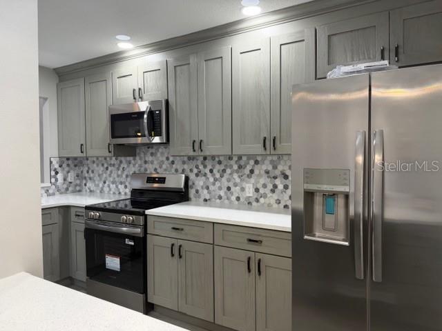 MAGNOLIA GARDEN VILLAS OR 1412/521 - Residential