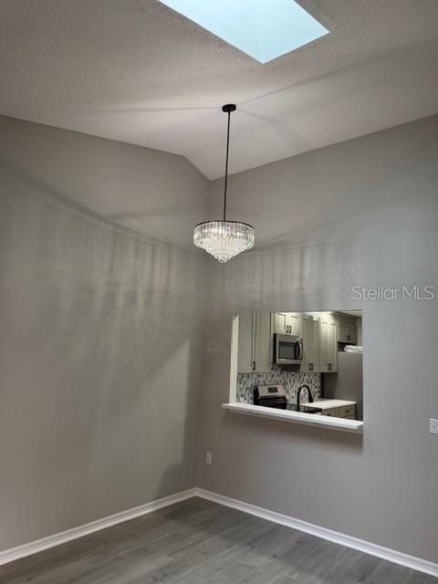 MAGNOLIA GARDEN VILLAS OR 1412/521 - Residential