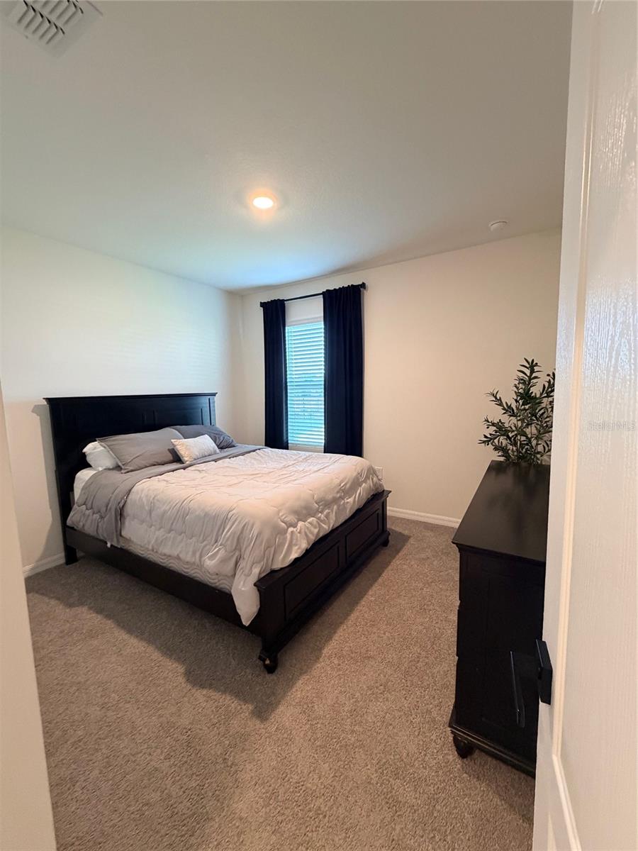 BRADBURY CRK PH I - Residential Lease