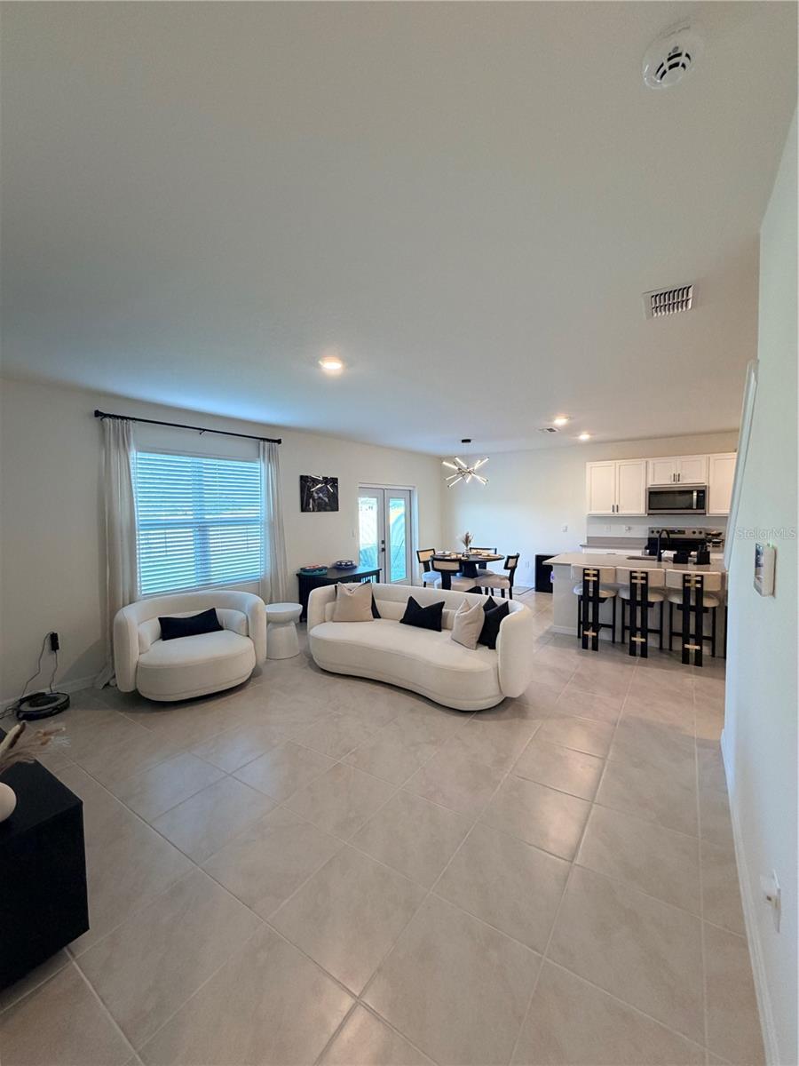 BRADBURY CRK PH I - Residential Lease