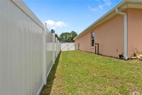 Tiny photo for 4406 SW 152nd Street SW, Ocala, FL 34473 (MLS # OM701002)
