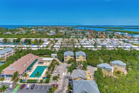 A home in LONGBOAT KEY