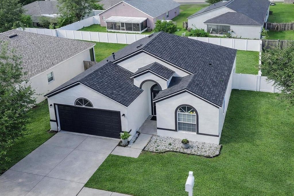 Photo of 24915 Vintage Court, Lutz, FL 33559 (MLS # TB8435323)