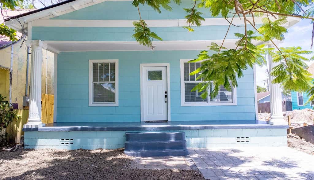 Photo of 2517 W Palmetto Street, Tampa, FL 33607 (MLS # TB8538817)