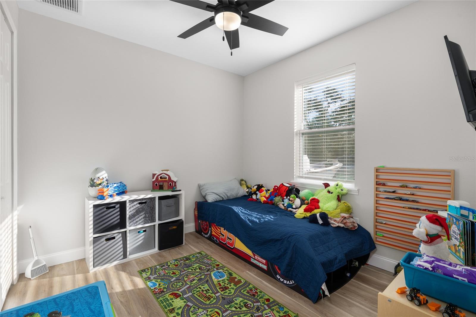 CHARLOTTE ESTATES - Residential