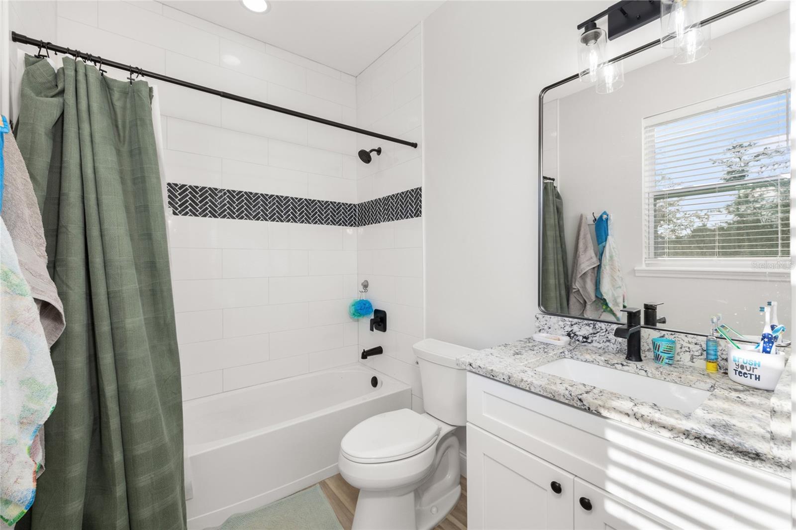 CHARLOTTE ESTATES - Residential