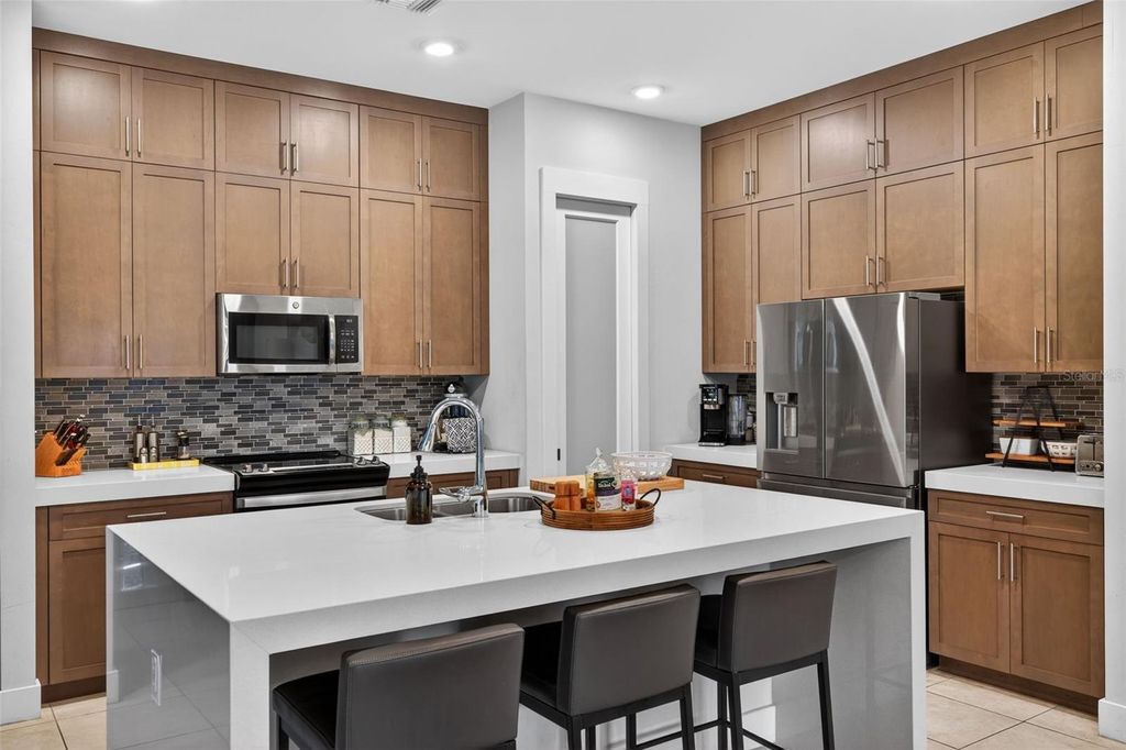 Photo of 12251 Mcgregor Boulevard, Fort Myers, FL 33919 (MLS # C7524305)