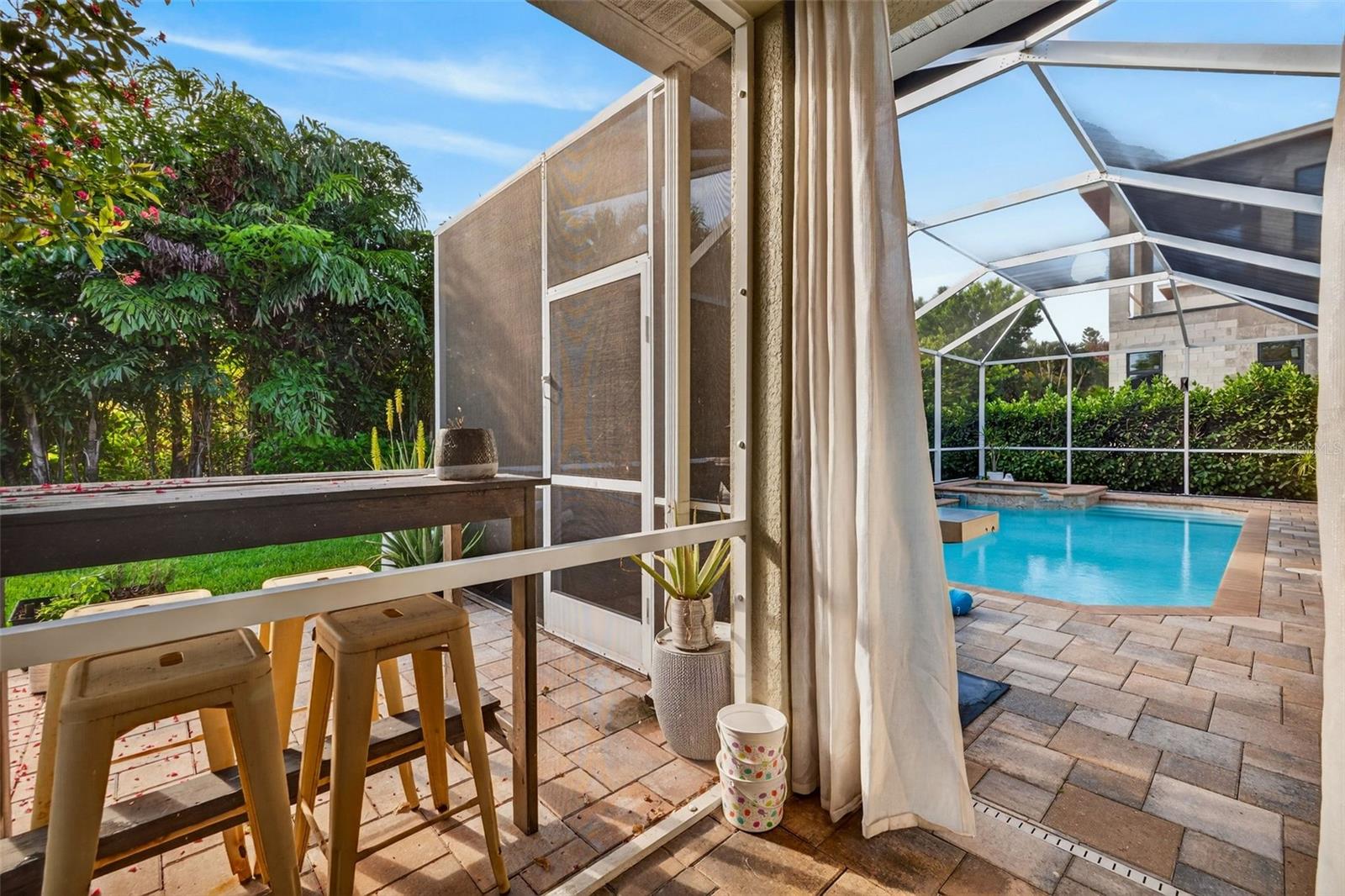 SUNSET VISTA - Residential