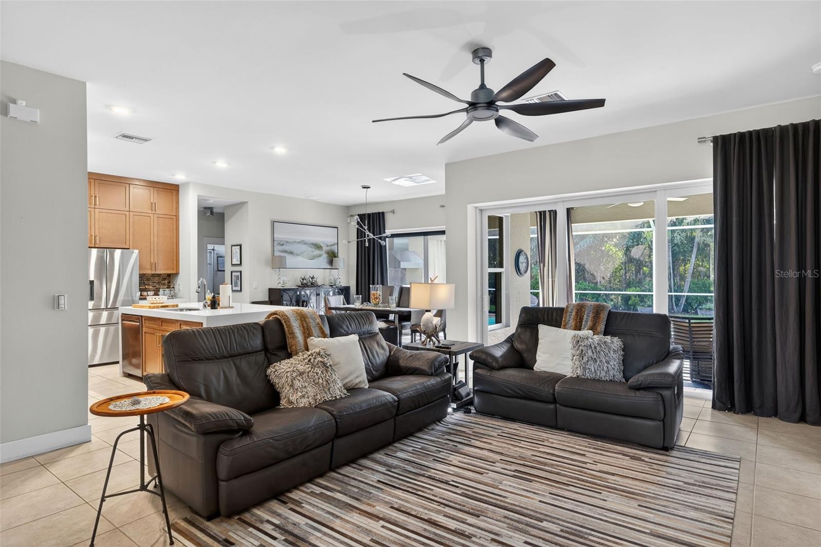 SUNSET VISTA - Residential