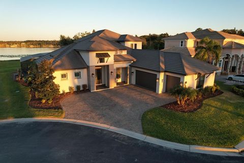 A home in LAKELAND