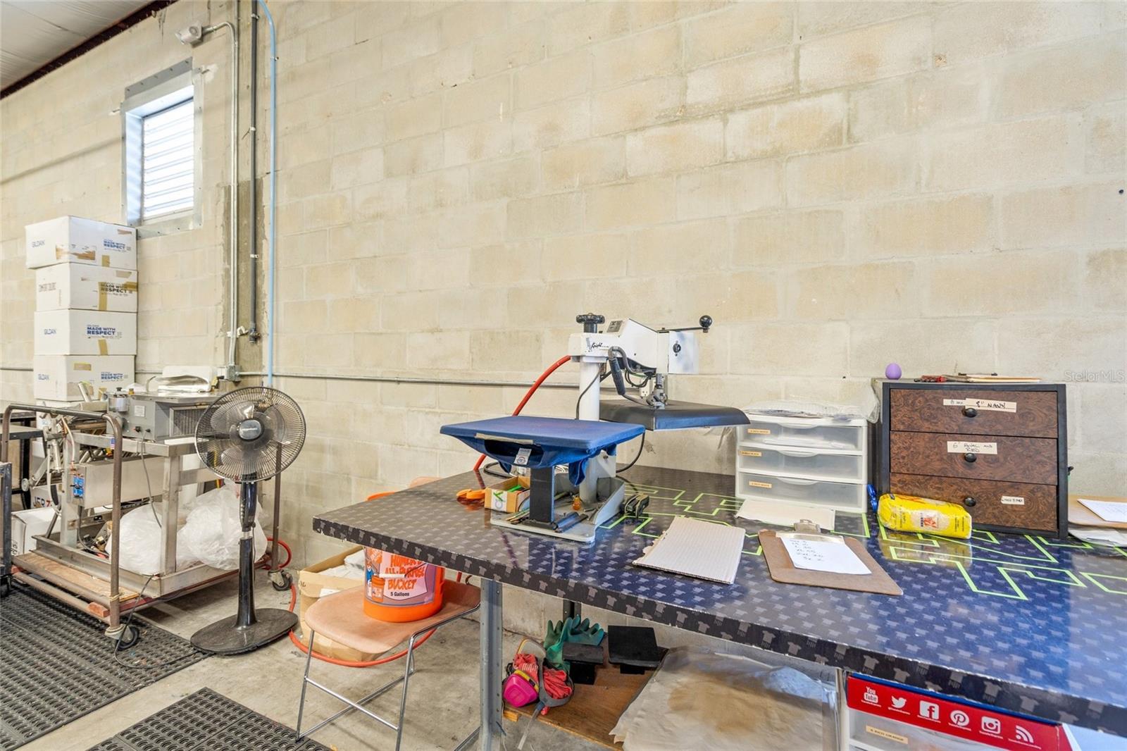 NORTH GATE CENTER - Commercial Sale