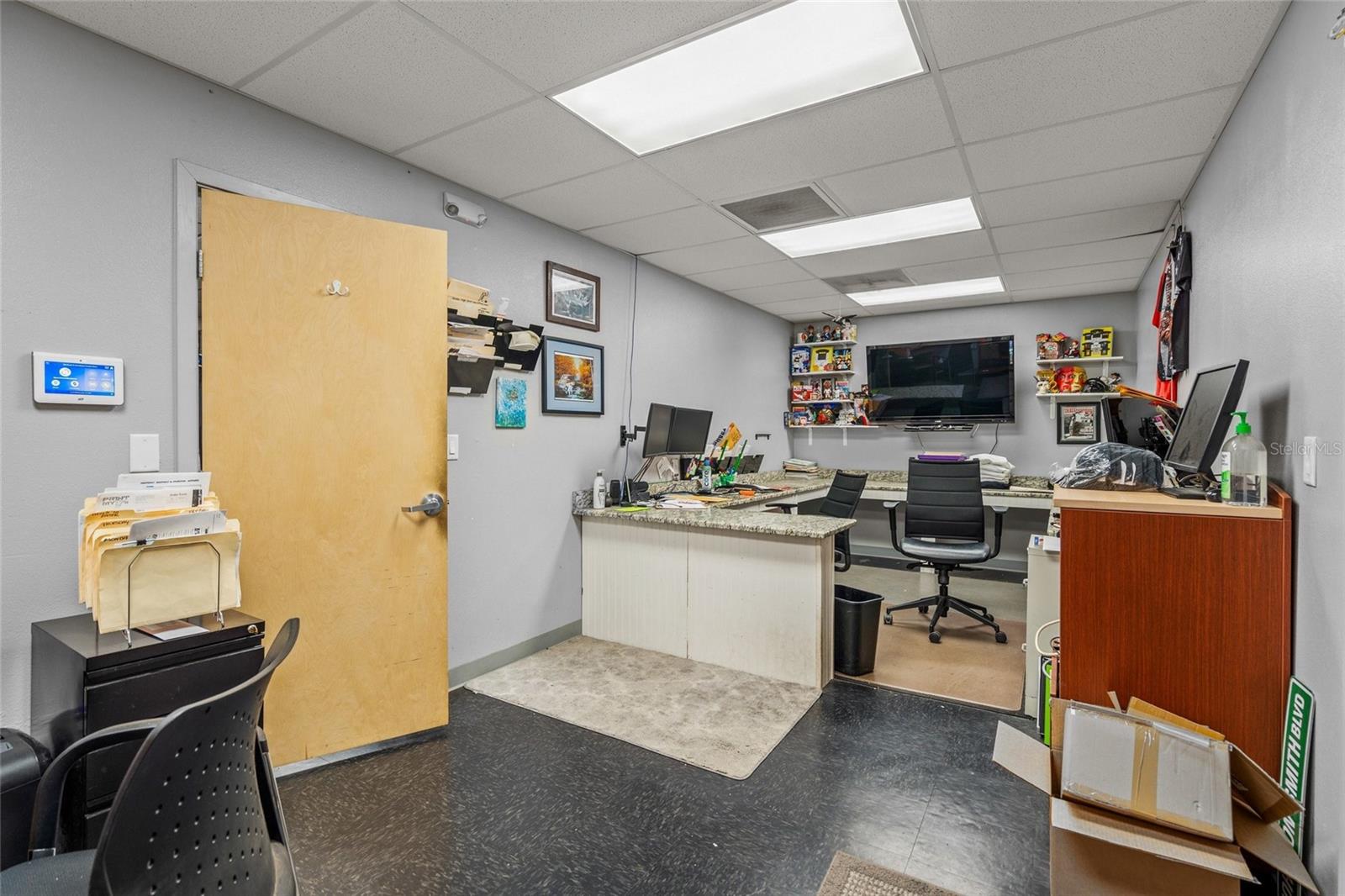 NORTH GATE CENTER - Commercial Sale