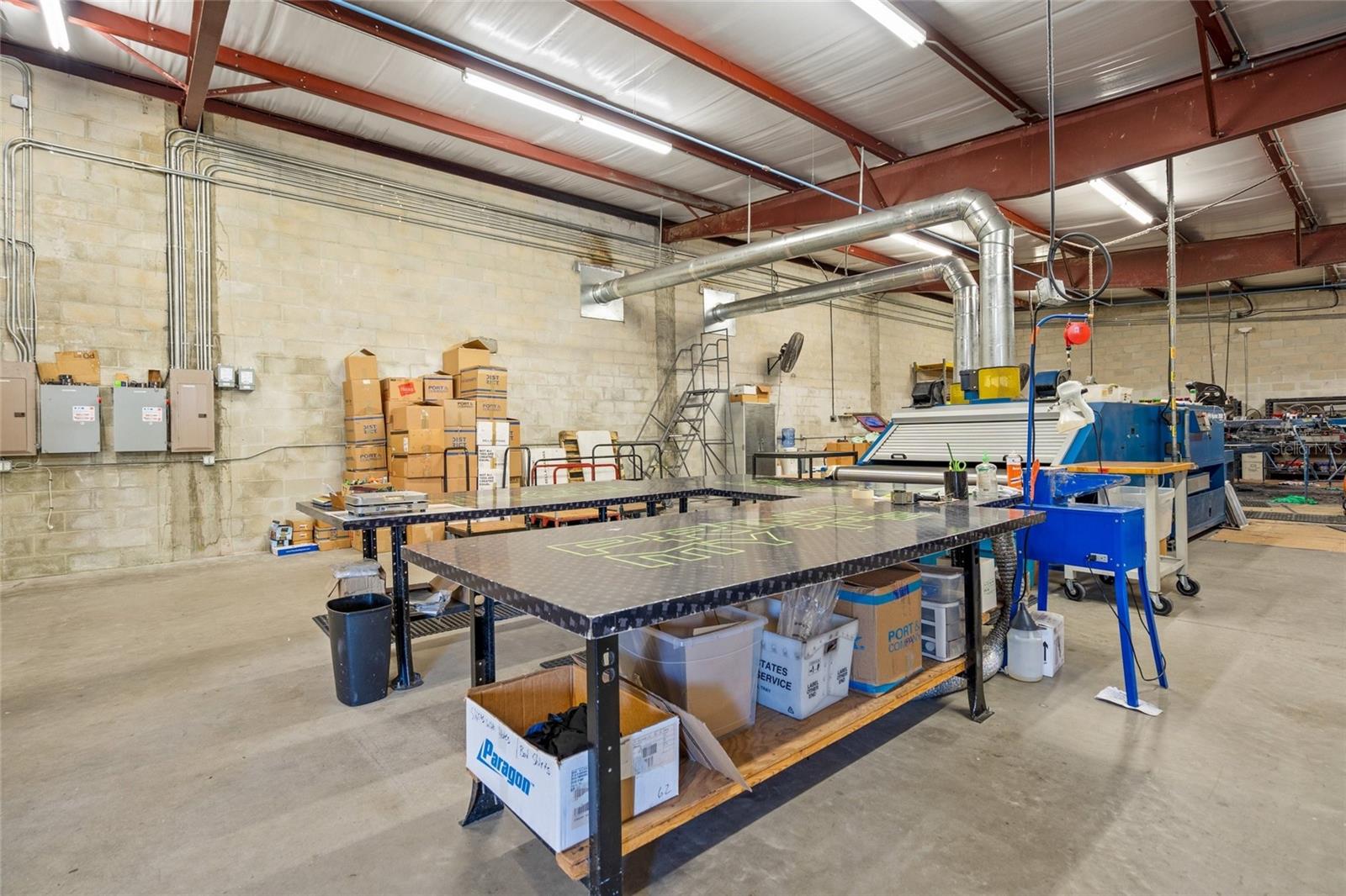 NORTH GATE CENTER - Commercial Sale