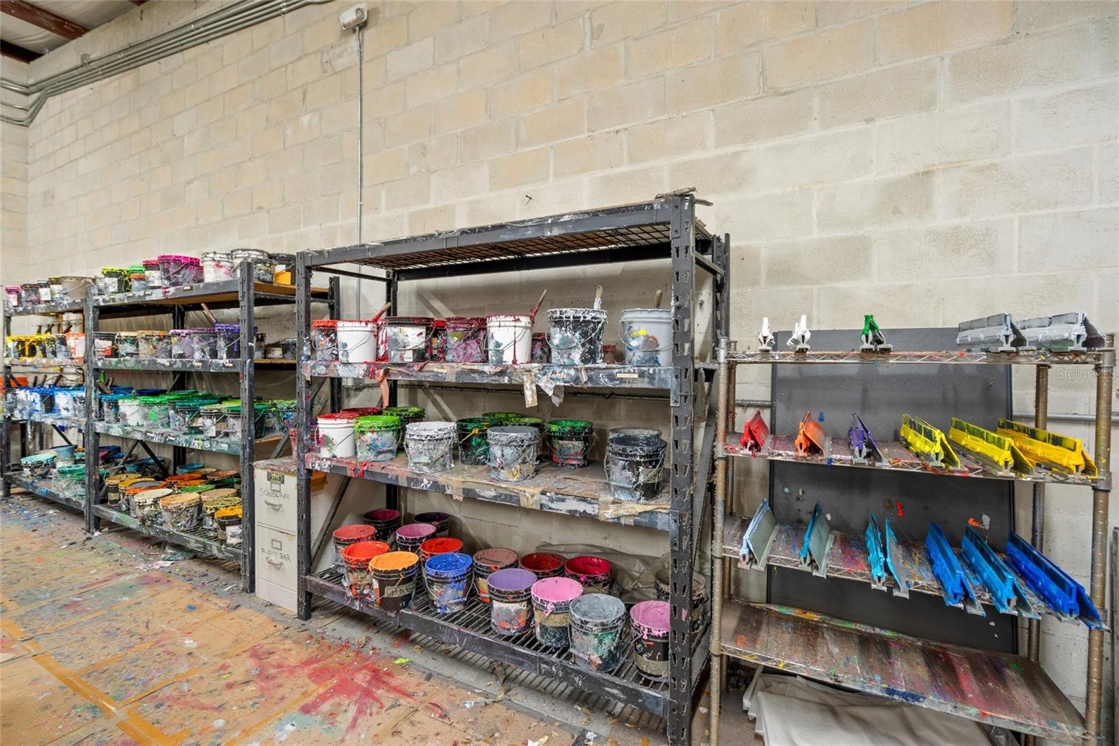 NORTH GATE CENTER - Commercial Sale