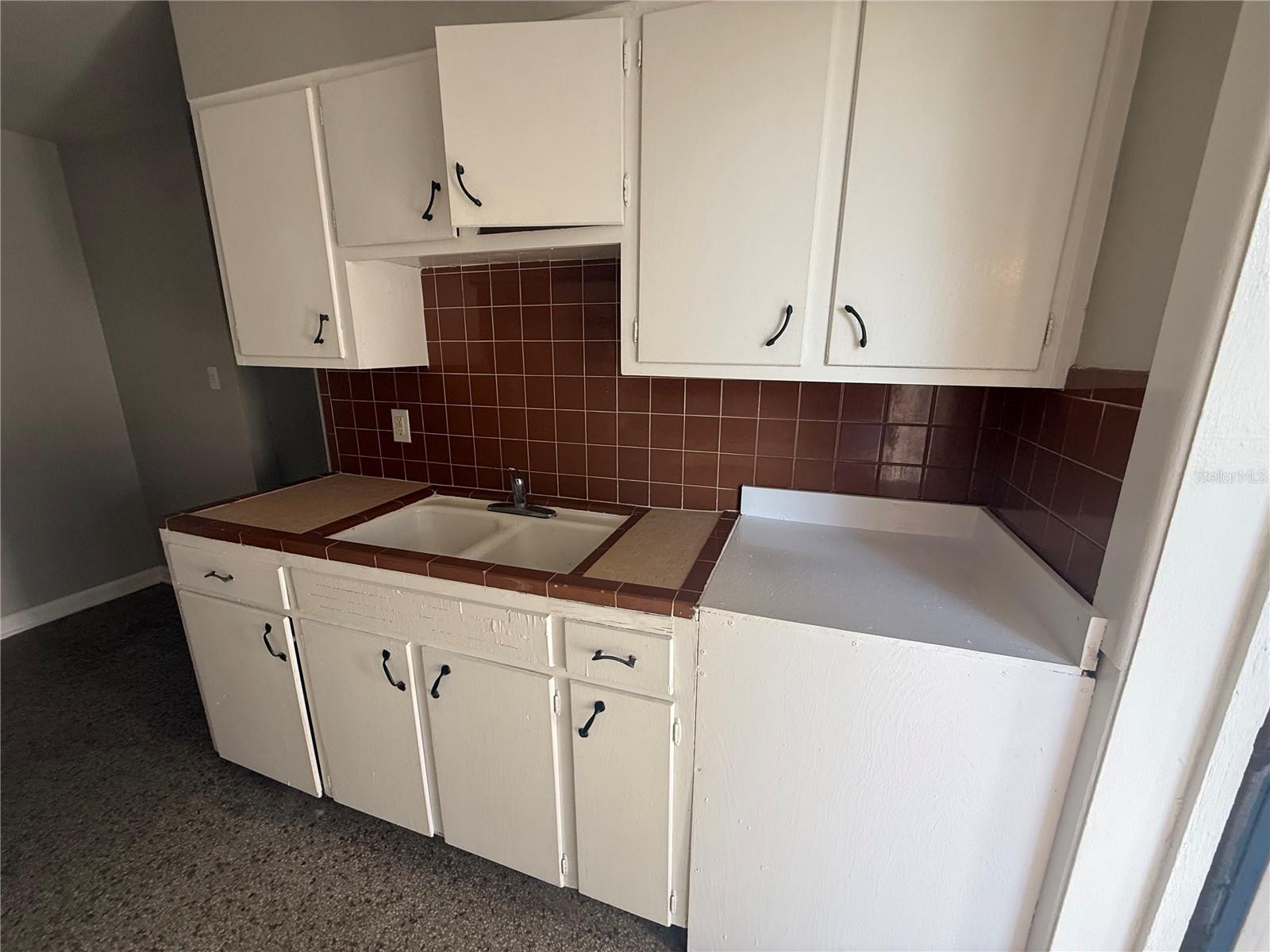 BROWN B W - Residential