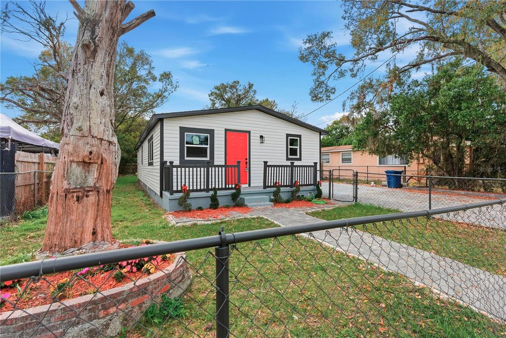 Photo of 2516 W Kirby Street, Tampa, FL 33614 (MLS # C7518779)