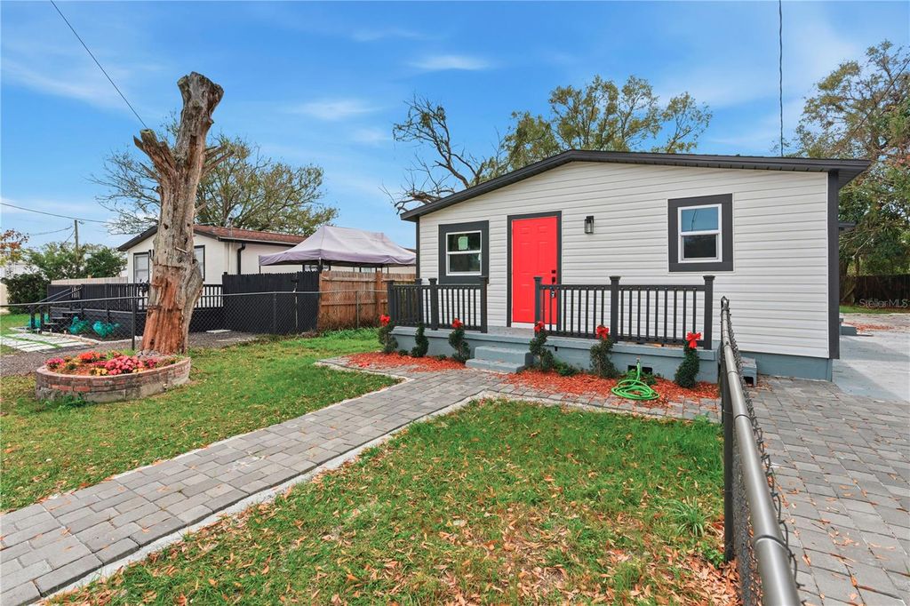 Photo of 2516 W Kirby Street, Tampa, FL 33614 (MLS # C7518779)