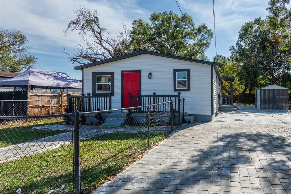 Photo of 2516 W Kirby Street, Tampa, FL 33614 (MLS # C7518779)