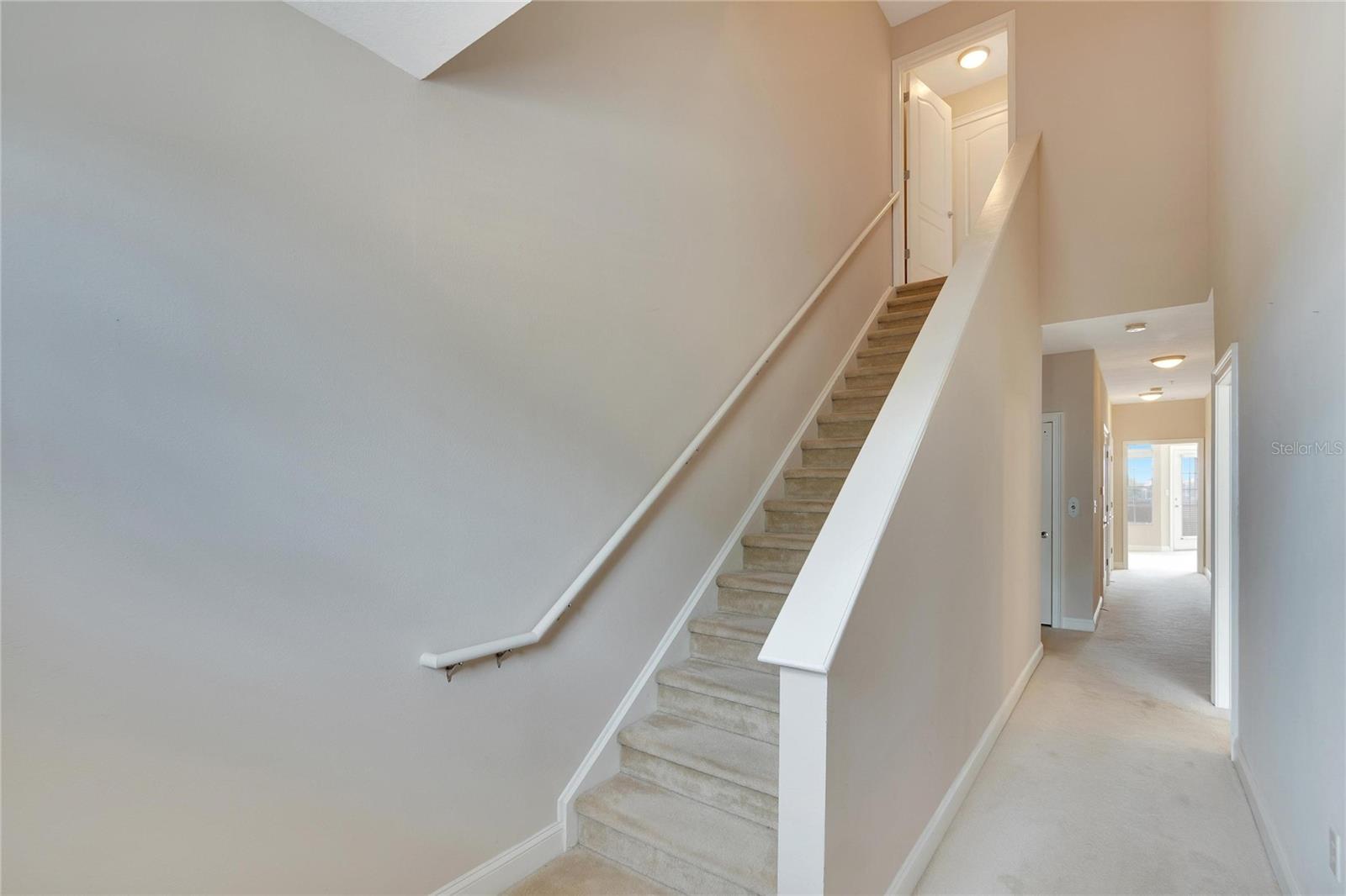 SUNSET BAY TWNHMS - Residential Lease